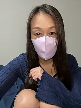 Snapshot of REIKO_SEXY_JP chatting on January 19, 1:37 pm REIKO SEXY JP online show from January 19, 1:37 pm