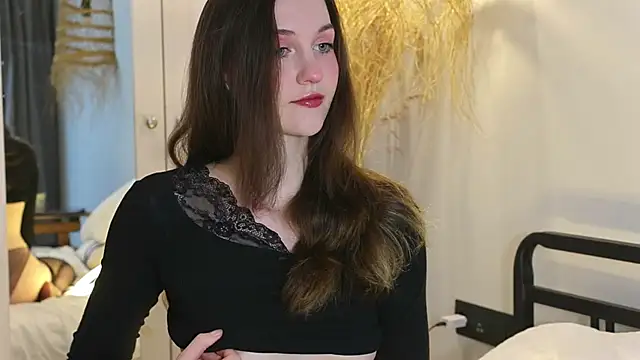 Lilyblush online show from January 13, 6:18 am