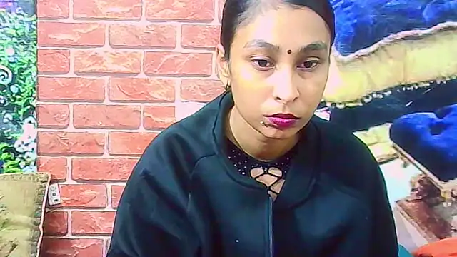 IndianSexyButt online show from June 16, 5:10 am