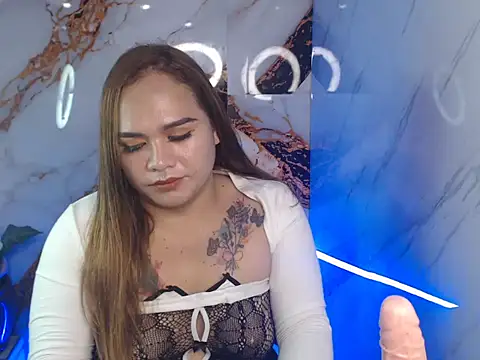 Snapshot of Amara_101_ chatting on January 15, 9:58 am Amara 101 online show from January 15, 9:58 am