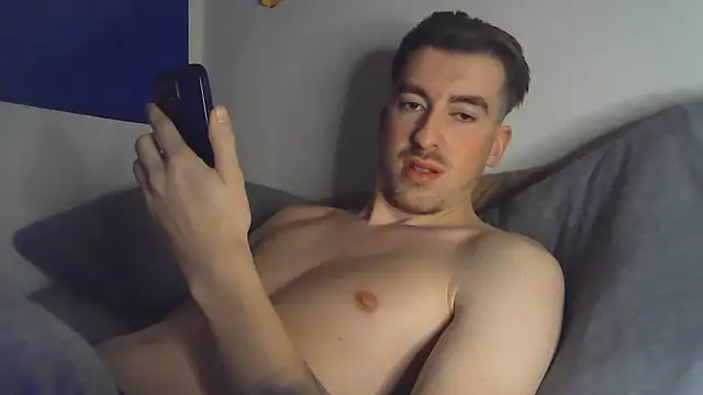 essexboy 2002 online show from January 7, 11:29 pm