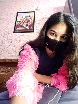 Snapshot of babydoll7172 chatting on January 6, 5:49 pm babydoll7172 online show from January 6, 5:49 pm