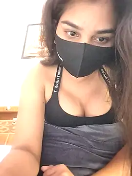 Snapshot of babydoll7172 chatting on January 8, 6:21 pm babydoll7172 online show from January 8, 6:21 pm