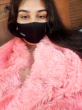 Snapshot of babydoll7172 chatting on January 14, 3:45 am babydoll7172 online show from January 14, 3:45 am