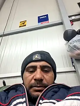 julian-112 online show from February 24, 6:39 pm