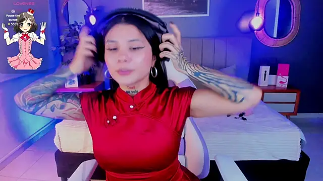 Nathalia stone  online show from June 25, 5:12 am