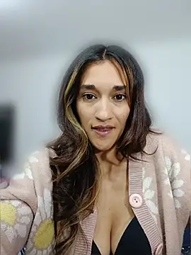 Snapshot of EcoDePiel chatting on April 25, 3:42 am EcoDePiel online show from April 25, 3:42 am