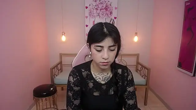 Snapshot of Adri_gomez_x chatting on February 21, 12:17 pm Adri gomez x online show from February 21, 12:17 pm