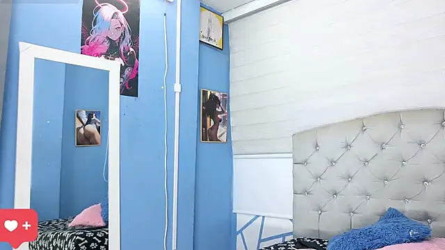 Snapshot of eimy_hot19 chatting on January 9, 1:25 pm eimy hot19 online show from January 9, 1:25 pm