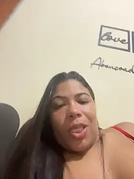 Snapshot of Indiafogosa23 chatting on June 17, 10:28 am Indiafogosa23 online show from June 17, 10:28 am