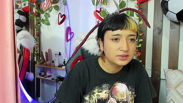 MeowMota  online show from July 12, 4:53 pm