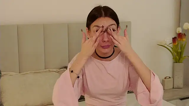 KatieRouge   online show from March 11, 6:36 pm