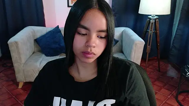 SofiaMante  online show from April 11, 8:02 pm