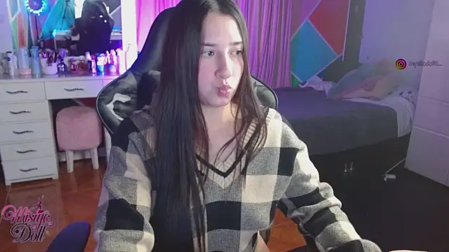 Mysticdooll69 online show from July 13, 7:05 pm