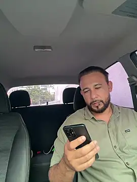 Snapshot of fabbronxer chatting on February 5, 7:07 pm fabbronxer online show from February 5, 7:07 pm