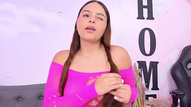 Snapshot of ArianaVyx chatting on January 8, 11:45 am ArianaVyx online show from January 8, 11:45 am