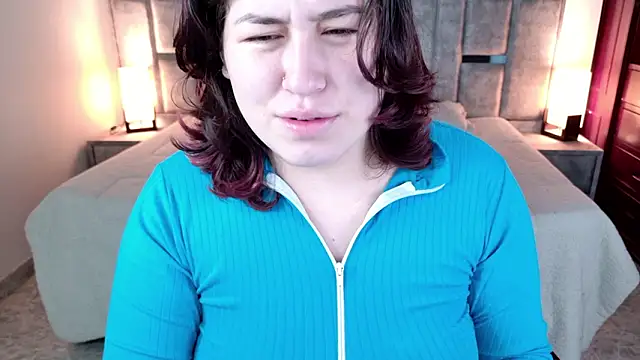 azul veraa online show from March 19, 12:20 pm