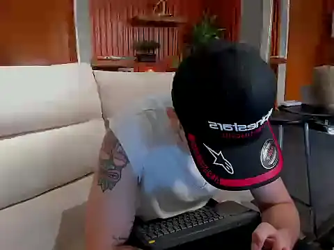 Snapshot of bigjacksonxh chatting on March 21, 9:18 pm bigjacksonxh online show from March 21, 9:18 pm