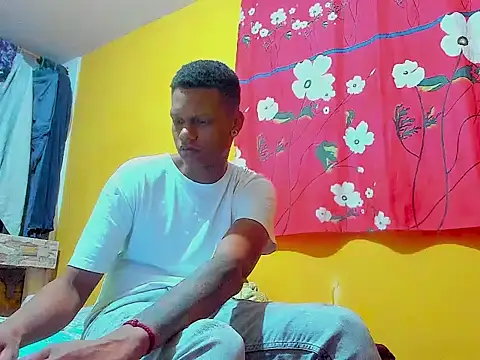 aunstin mohamme online show from February 26, 12:20 am