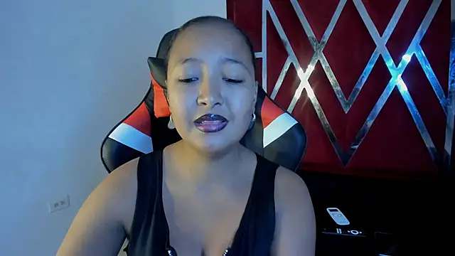 Snapshot of sweetdesireasm chatting on February 3, 8:47 pm sweetdesireasm online show from February 3, 8:47 pm