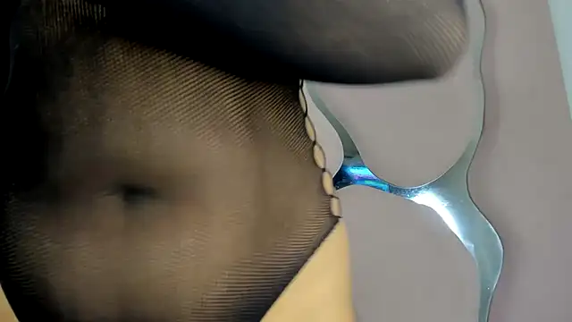 Snapshot of sweetdesireasm chatting on March 16, 9:08 pm sweetdesireasm online show from March 16, 9:08 pm