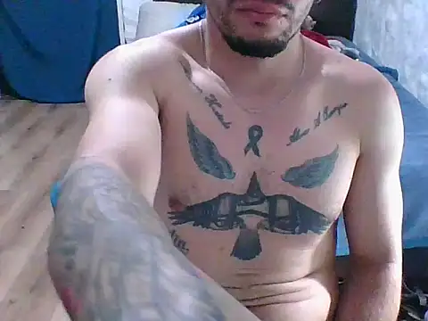 Snapshot of white_boy_li chatting on March 9, 3:21 am white boy li online show from March 9, 3:21 am