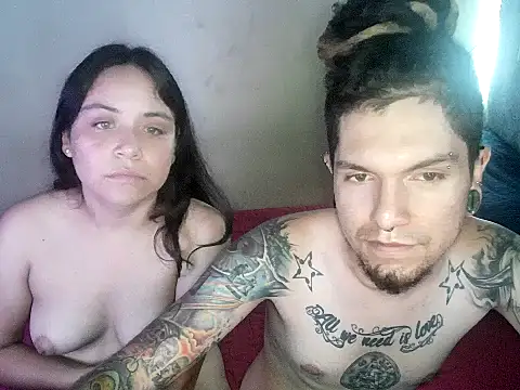 Snapshot of steffandjoshh420 chatting on February 5, 2:27 am steffandjoshh420 online show from February 5, 2:27 am