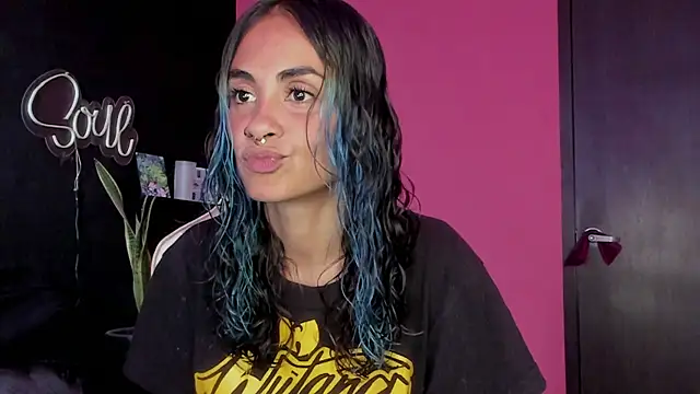 azula lillet online show from April 15, 10:10 pm