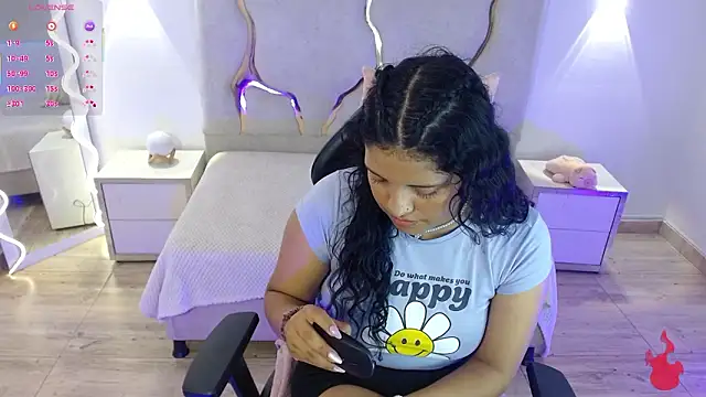 Snapshot of TATTI_TAY chatting on February 4, 7:09 pm TATTI TAY online show from February 4, 7:09 pm