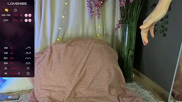 Snapshot of Ruby_blossom_ chatting on January 11, 9:09 pm Ruby blossom online show from January 11, 9:09 pm