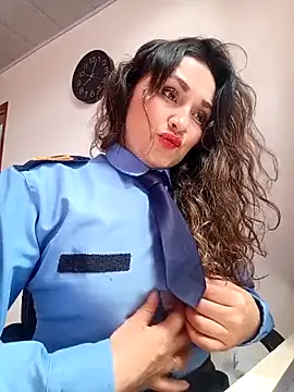 Snapshot of Alejandra_N chatting on February 19, 5:53 pm Alejandra N online show from February 19, 5:53 pm