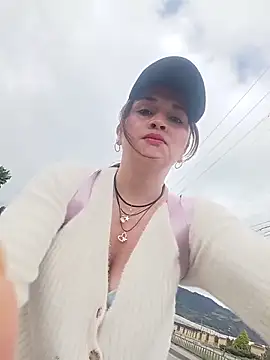 Alejandra N online show from May 28, 2:25 pm