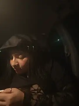 Snapshot of RoseNubble chatting on July 22, 11:07 pm RoseNubble online show from July 22, 11:07 pm