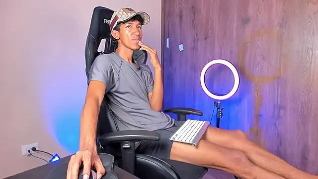 neitan miller  online show from February 16, 10:50 pm