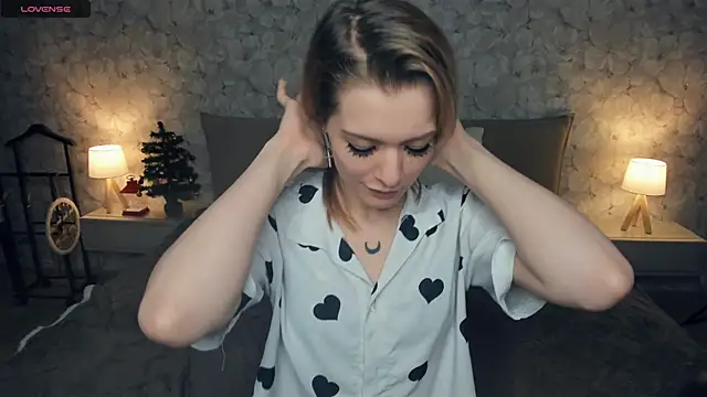 Snapshot of ReganShroff chatting on January 15, 7:24 am ReganShroff online show from January 15, 7:24 am