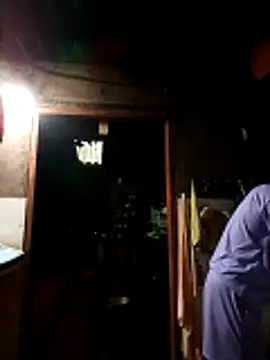 Snapshot of yu--yo chatting on March 25, 11:11 pm yu--yo online show from March 25, 11:11 pm