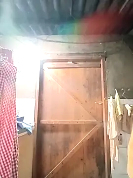 Snapshot of yu--yo chatting on April 4, 1:08 pm yu--yo online show from April 4, 1:08 pm