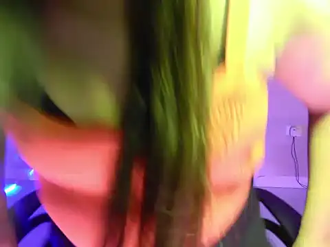 Snapshot of CutieVibe01 chatting on January 9, 8:10 pm CutieVibe01 online show from January 9, 8:10 pm