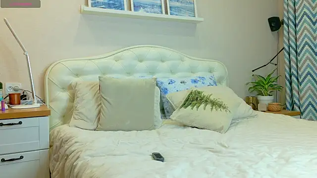 LadySweetWife online show from February 15, 2:19 am