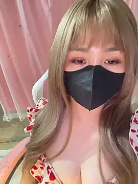 -Violet-t online show from April 5, 1:30 pm