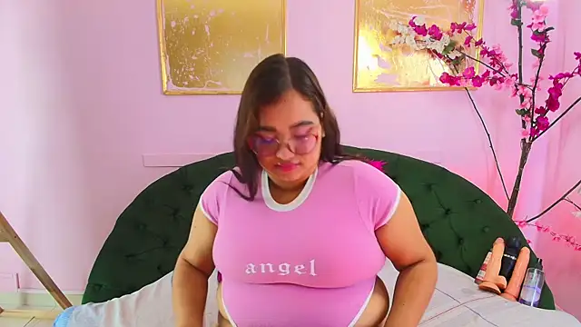 Snapshot of minniesofi chatting on January 10, 11:34 am minniesofi online show from January 10, 11:34 am