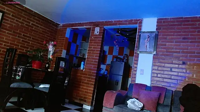 Snapshot of Lia_rouse04 chatting on January 15, 12:10 pm Lia rouse04 online show from January 15, 12:10 pm