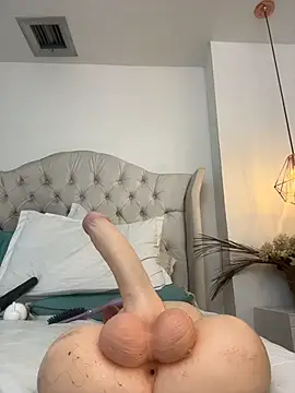 IvonneOwen online show from May 24, 12:54 pm