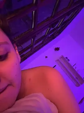 Snapshot of witchdub chatting on February 28, 2:07 pm witchdub online show from February 28, 2:07 pm