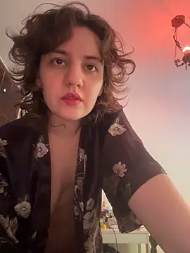 Snapshot of witchdub chatting on May 7, 3:17 pm witchdub online show from May 7, 3:17 pm