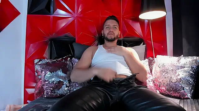 HARRY RAMIREZ online show from January 15, 5:16 pm