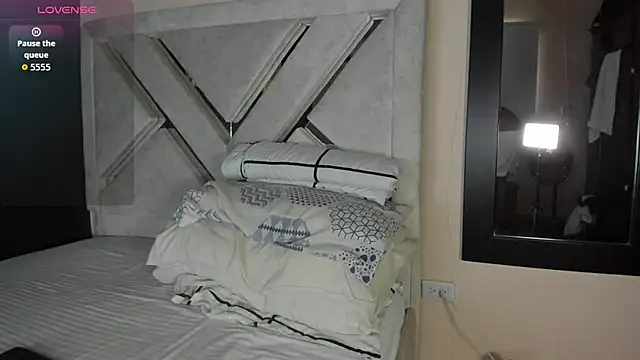 Snapshot of antonio_aguilarx chatting on March 31, 8:42 pm antonio aguilarx online show from March 31, 8:42 pm