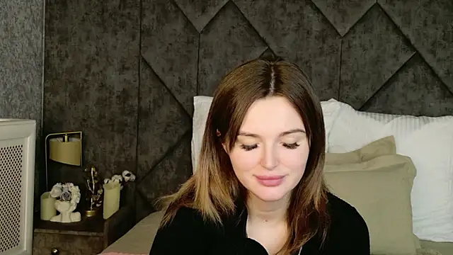 Karina Thorn online show from February 8, 10:02 pm