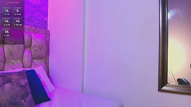 katy giil  online show from January 9, 7:15 pm