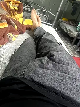 berk denizz 32 online show from January 12, 9:03 am